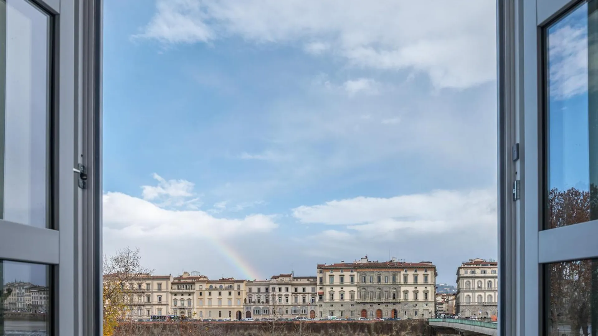 The Place To Be Florence Apartment